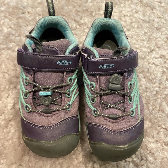 keen cnx sneakers